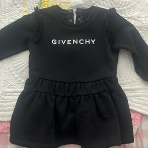 Givenchy Dress SIZE: 18month   Color: Black
